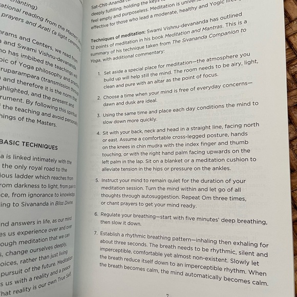 Book Used Good Condition Paperback Yoga Practice & Philosophy Meditation Spirit - Picture 9 of 12
